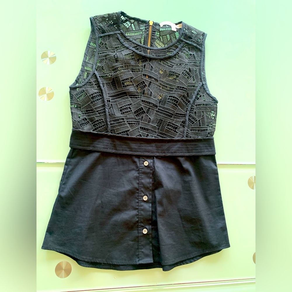 Gorgeous Black Veronica Beard Sleeveless Lace & Button down Top Back Zipper